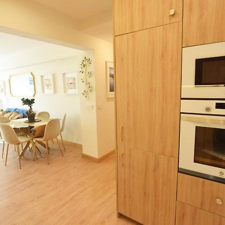 Paradise Luxurious Flat, Free Parking, 3 Double Rooms, Terrace, Jacuzzi, Fully Renovated San Sebastián Eksteriør bilde
