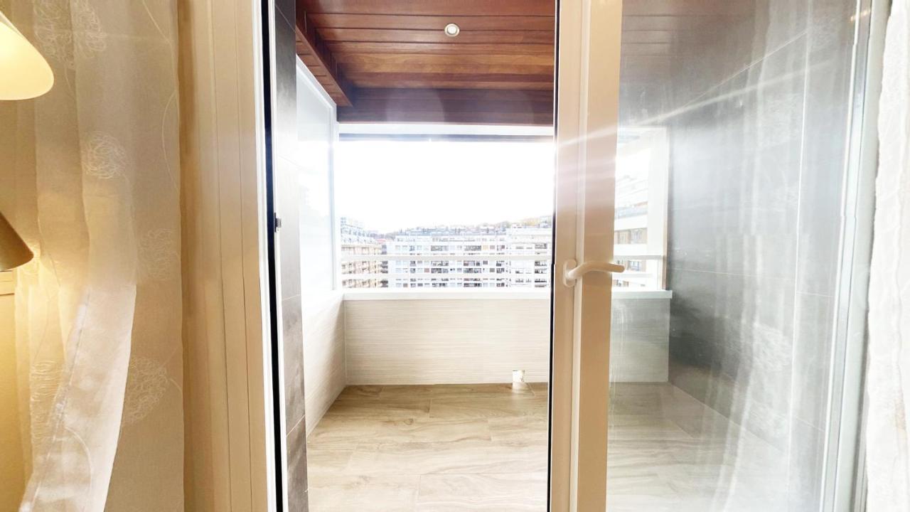 Paradise Luxurious Flat, Free Parking, 3 Double Rooms, Terrace, Jacuzzi, Fully Renovated San Sebastián Eksteriør bilde